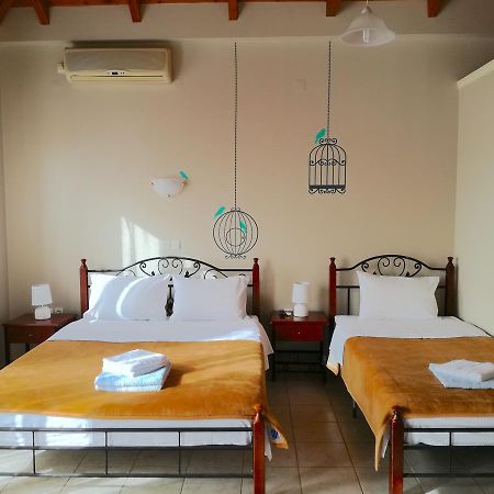 12 Gods Resort Pylos Eksteriør billede
