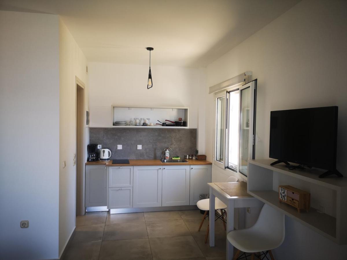 12 Gods Resort Pylos Eksteriør billede