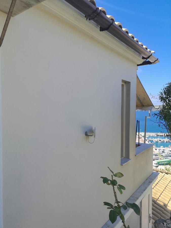 12 Gods Resort Pylos Eksteriør billede
