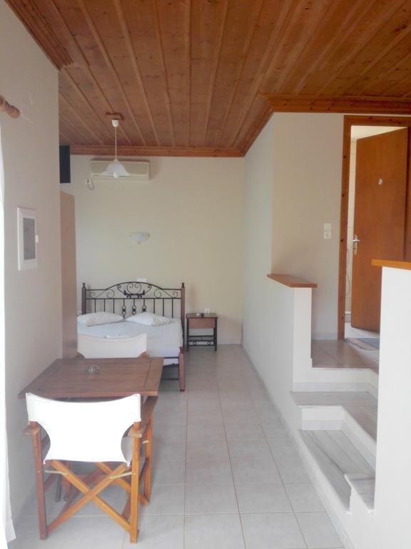 12 Gods Resort Pylos Værelse billede