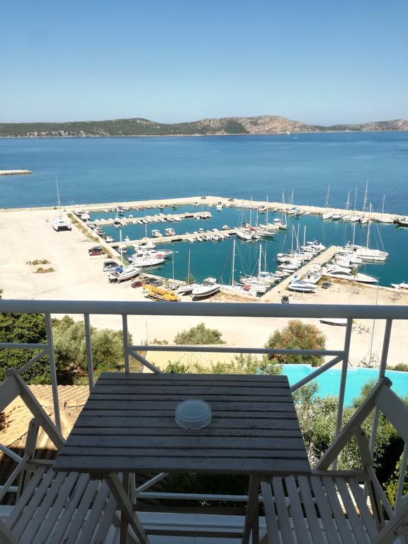 12 Gods Resort Pylos Eksteriør billede